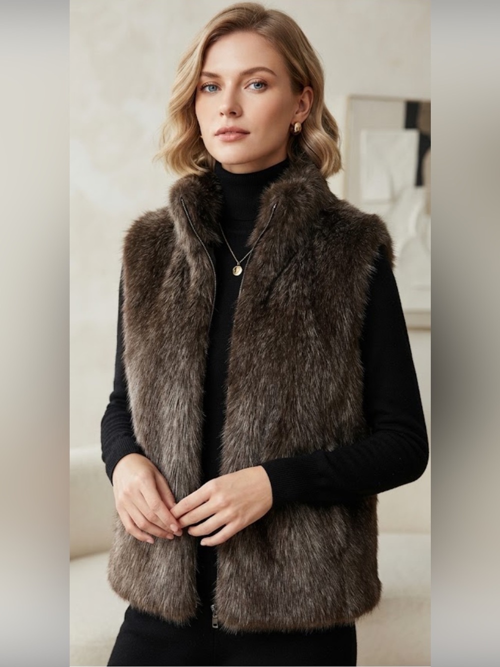 Women’s Reversible faux fur turtleneck vest